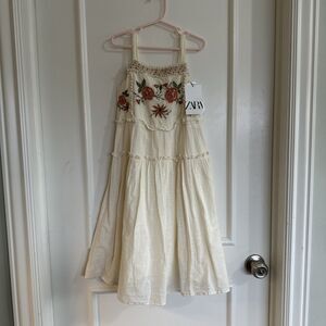 Zara NWT Girls Size 9 Tiered Boho Embroidered Dress Roses Beige 134 Cm